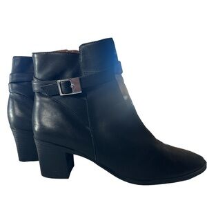 Predictions Black Leather Stylish & Comfortable Ankle Boot Zip Up Silver buckle